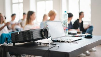 Kiedy należy zorganizować szkolenie okresowe BHP?